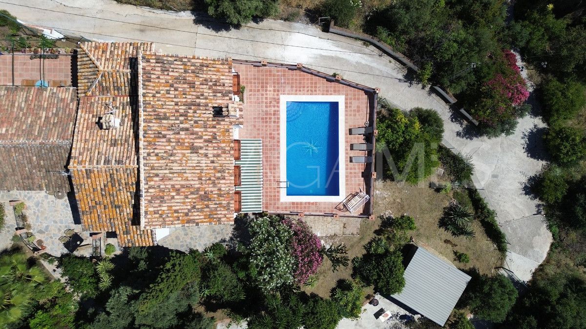 Se vende finca with 5 bedrooms in Mijas