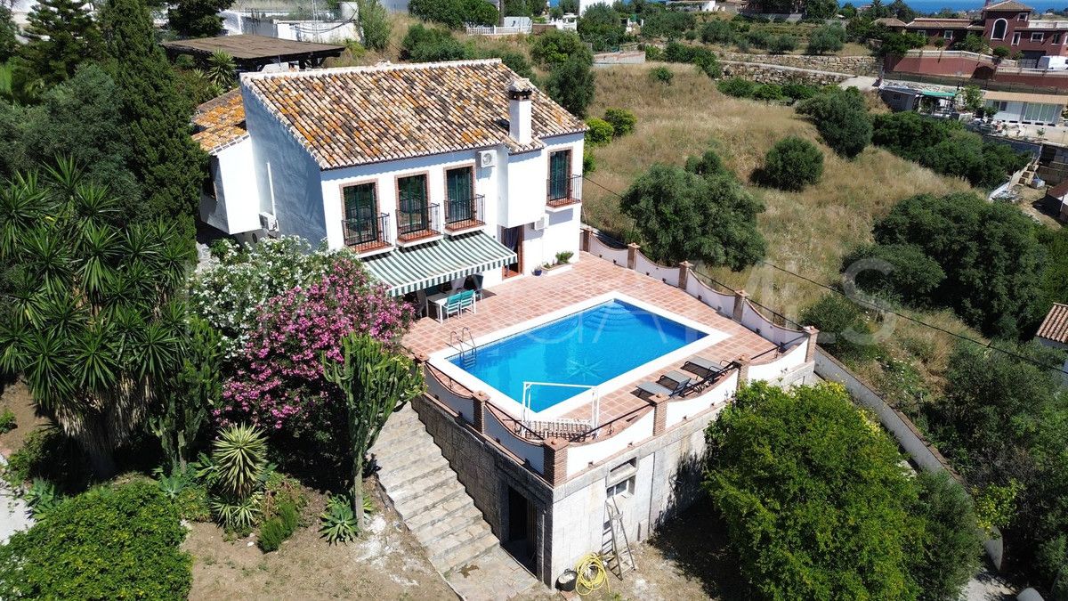 Se vende finca with 5 bedrooms in Mijas