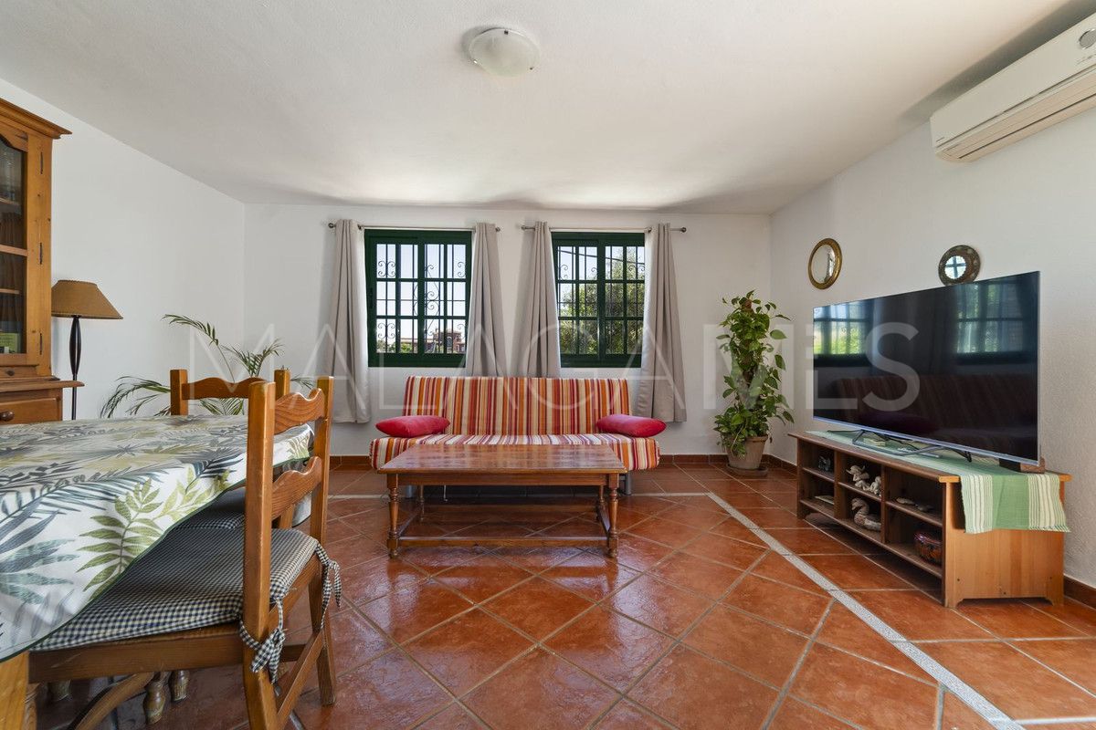 Se vende finca with 5 bedrooms in Mijas