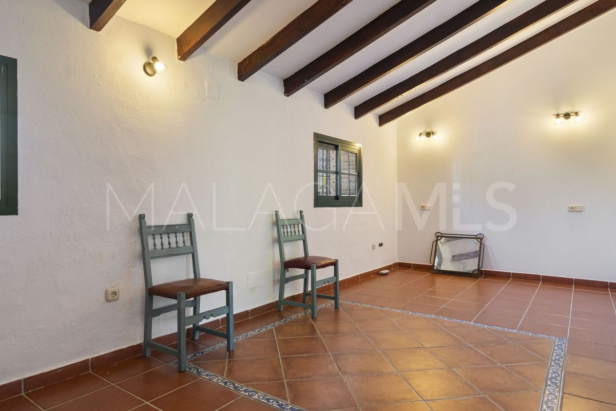 Se vende finca with 5 bedrooms in Mijas