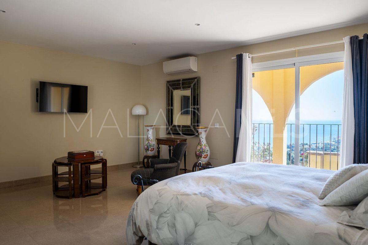 For sale villa in Benalmadena