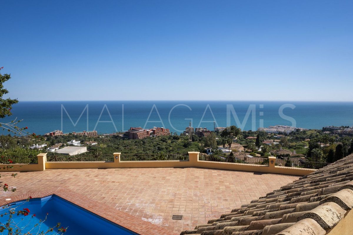 For sale villa in Benalmadena
