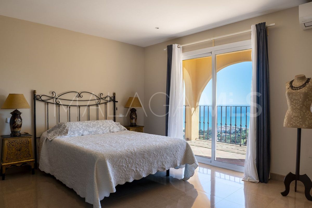 For sale villa in Benalmadena