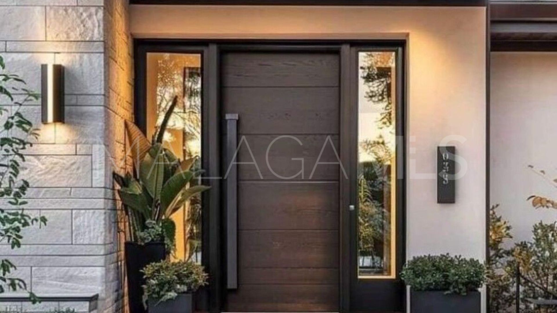 Se vende villa in Benalmadena with 5 bedrooms