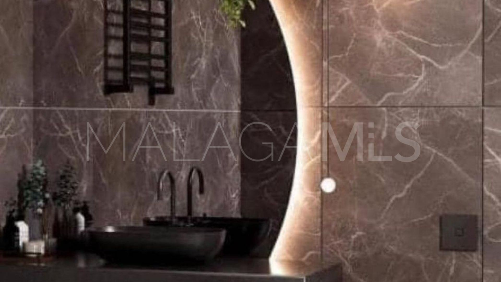 Se vende villa in Benalmadena with 5 bedrooms