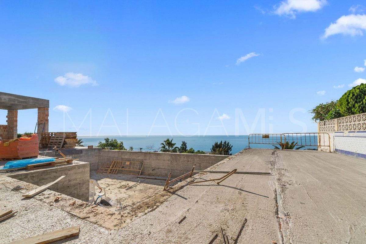 Se vende villa in Benalmadena with 5 bedrooms