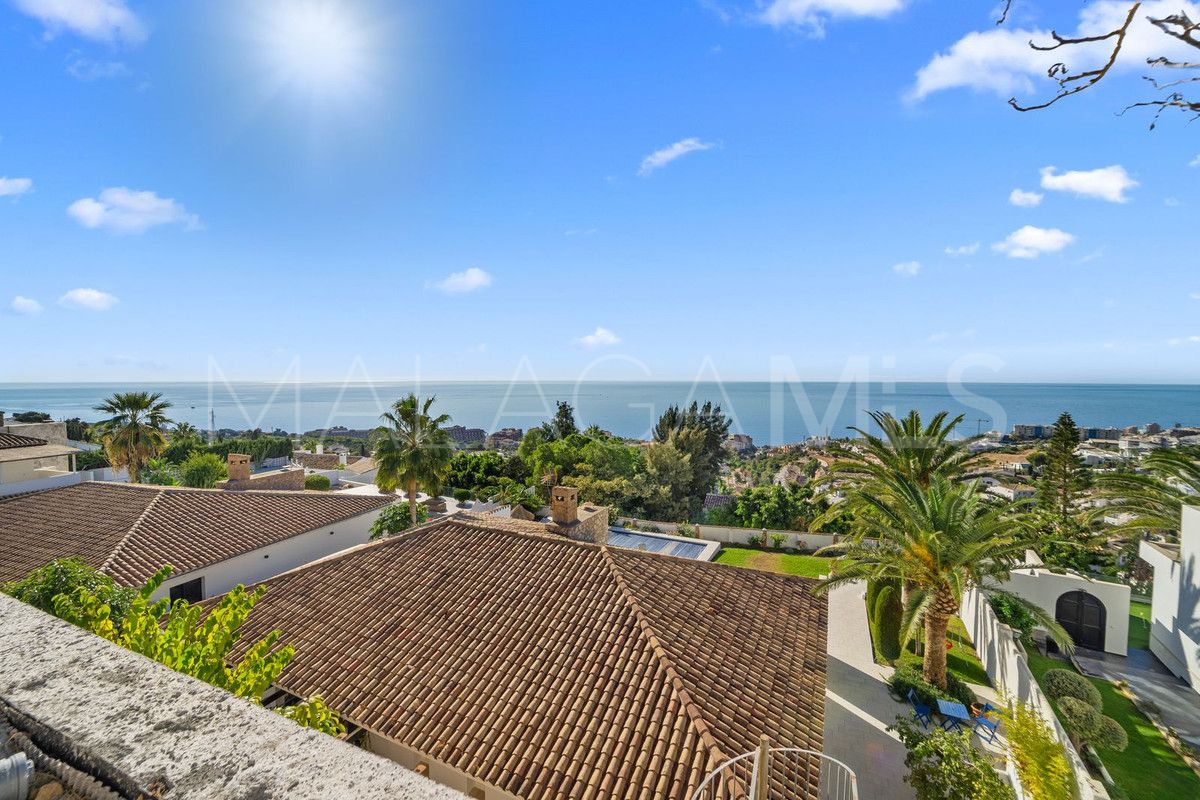 Se vende villa in Benalmadena with 5 bedrooms