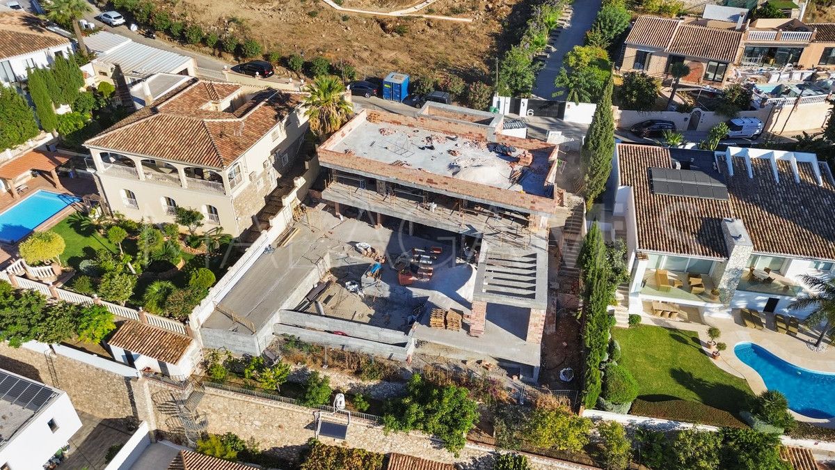 Se vende villa in Benalmadena with 5 bedrooms