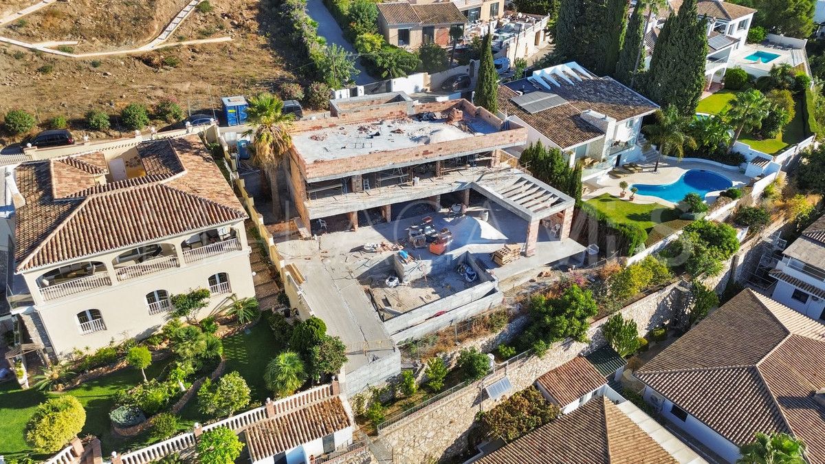 Se vende villa in Benalmadena with 5 bedrooms