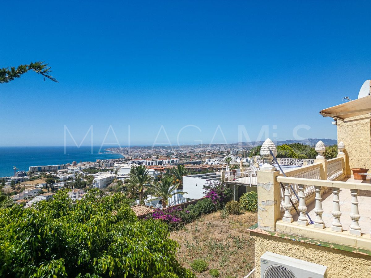 Se vende villa in Benalmadena with 5 bedrooms