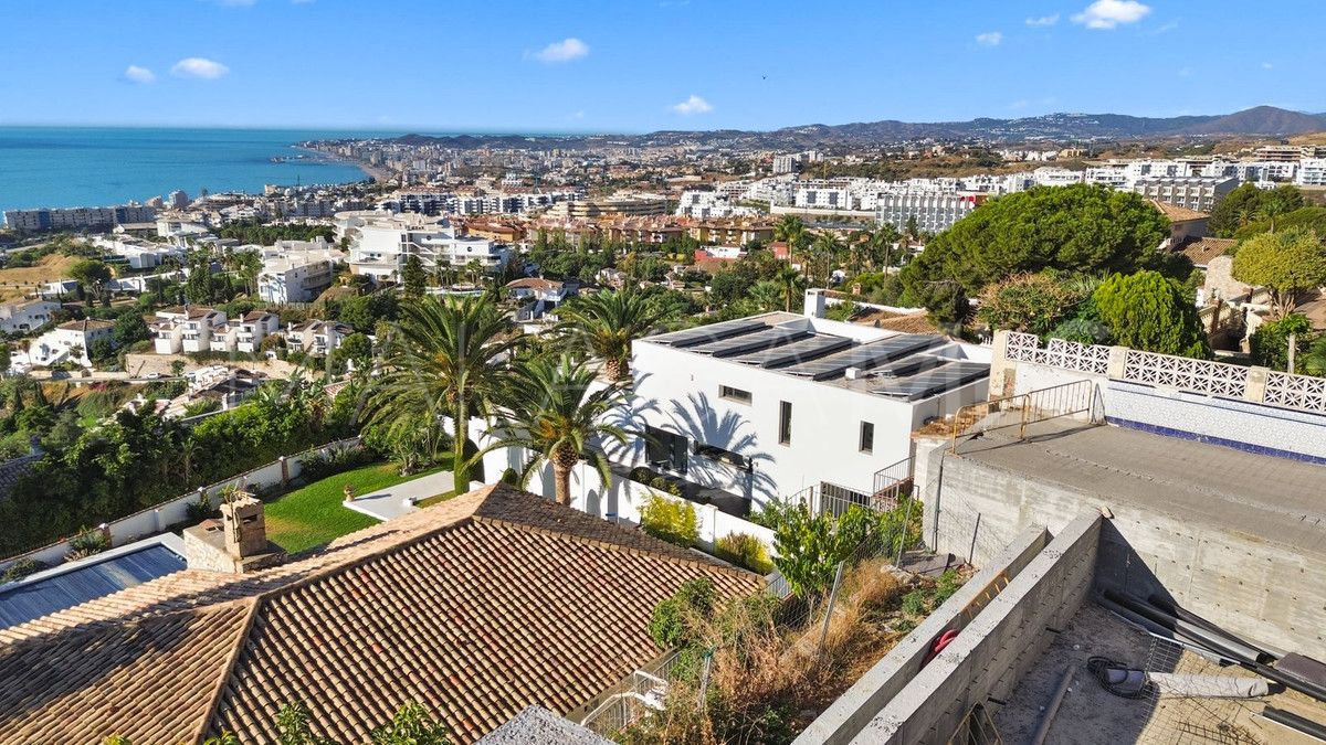 Se vende villa in Benalmadena with 5 bedrooms