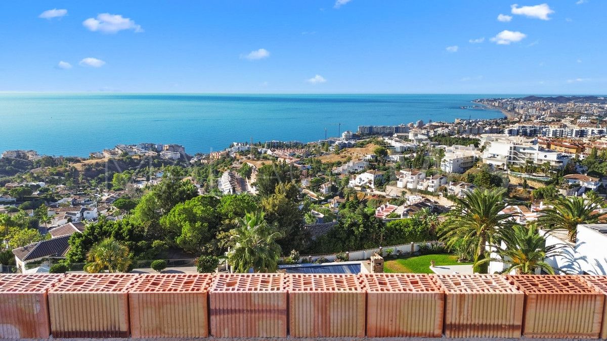 Se vende villa in Benalmadena with 5 bedrooms