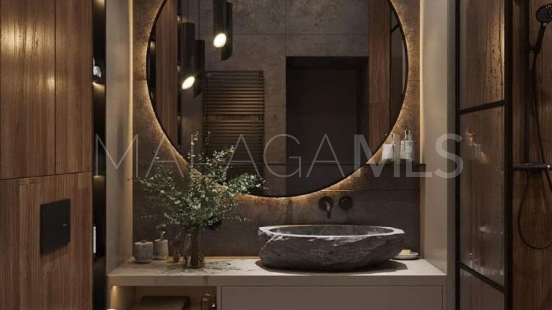 Se vende villa in Benalmadena with 5 bedrooms