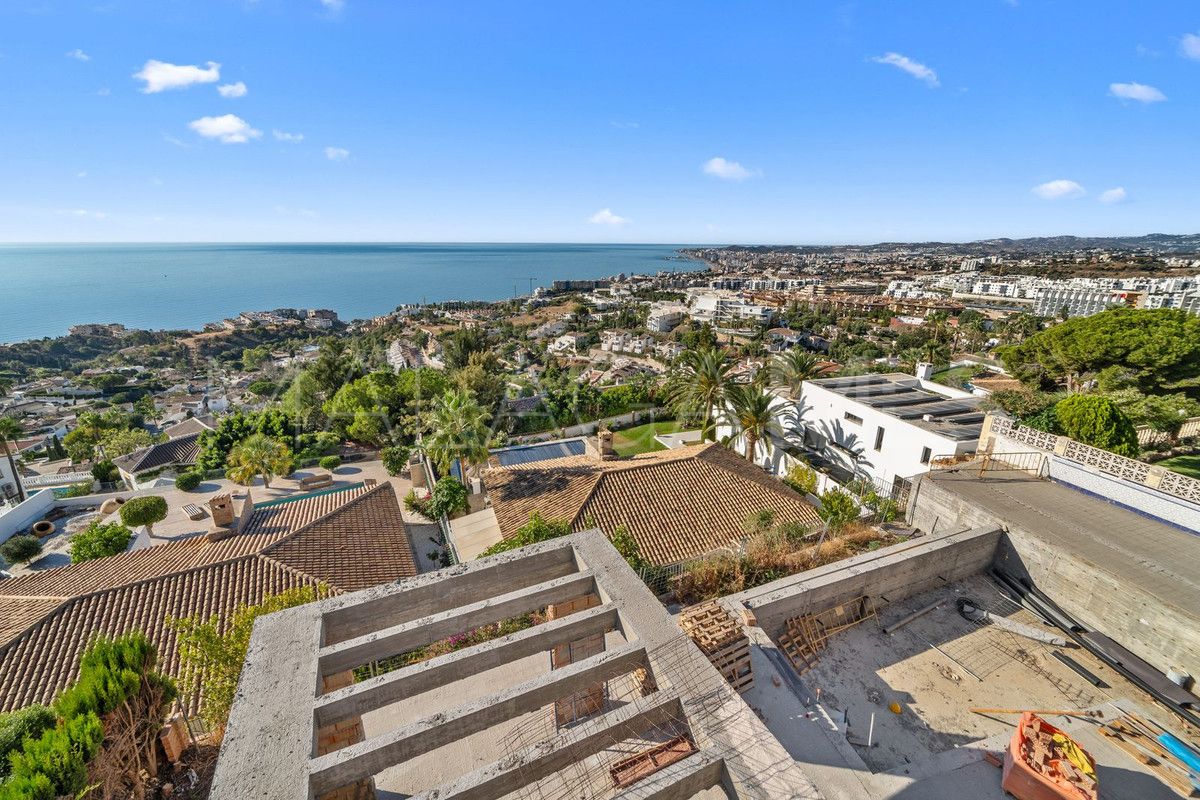 Se vende villa in Benalmadena with 5 bedrooms