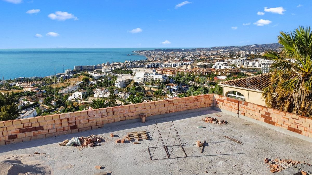 Se vende villa in Benalmadena with 5 bedrooms