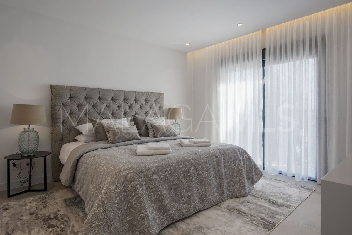 Villa a la venta with 5 bedrooms in Marbella Ciudad