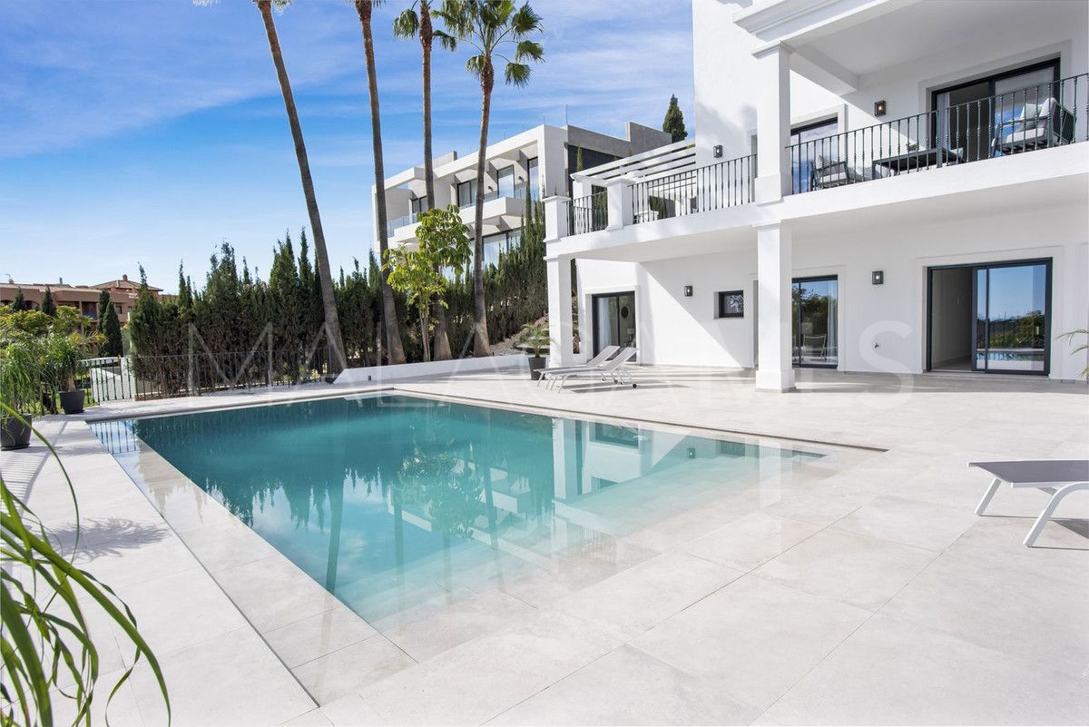 Villa a la venta with 5 bedrooms in Marbella Ciudad