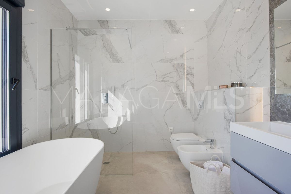 Villa a la venta with 5 bedrooms in Marbella Ciudad