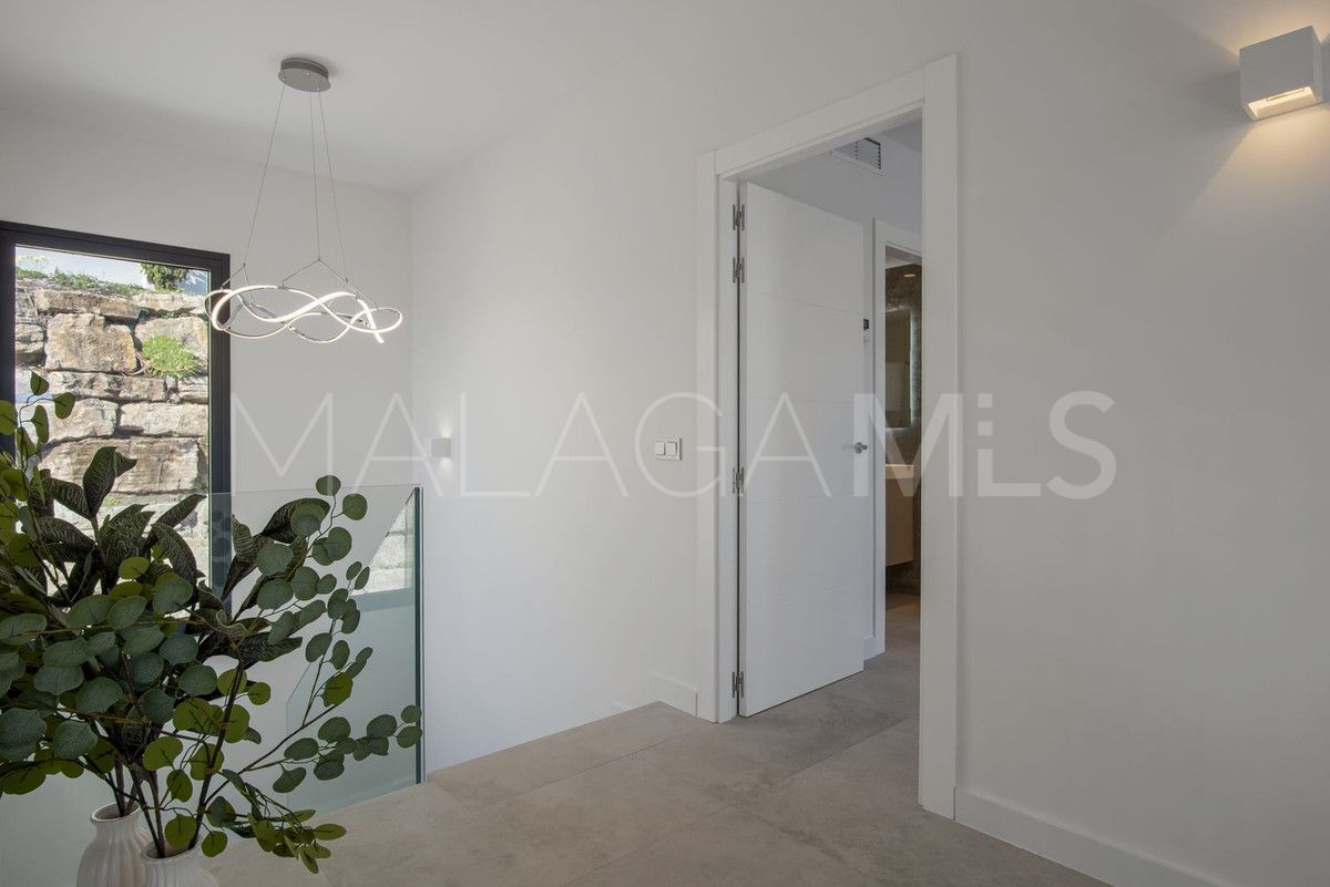 Villa a la venta with 5 bedrooms in Marbella Ciudad