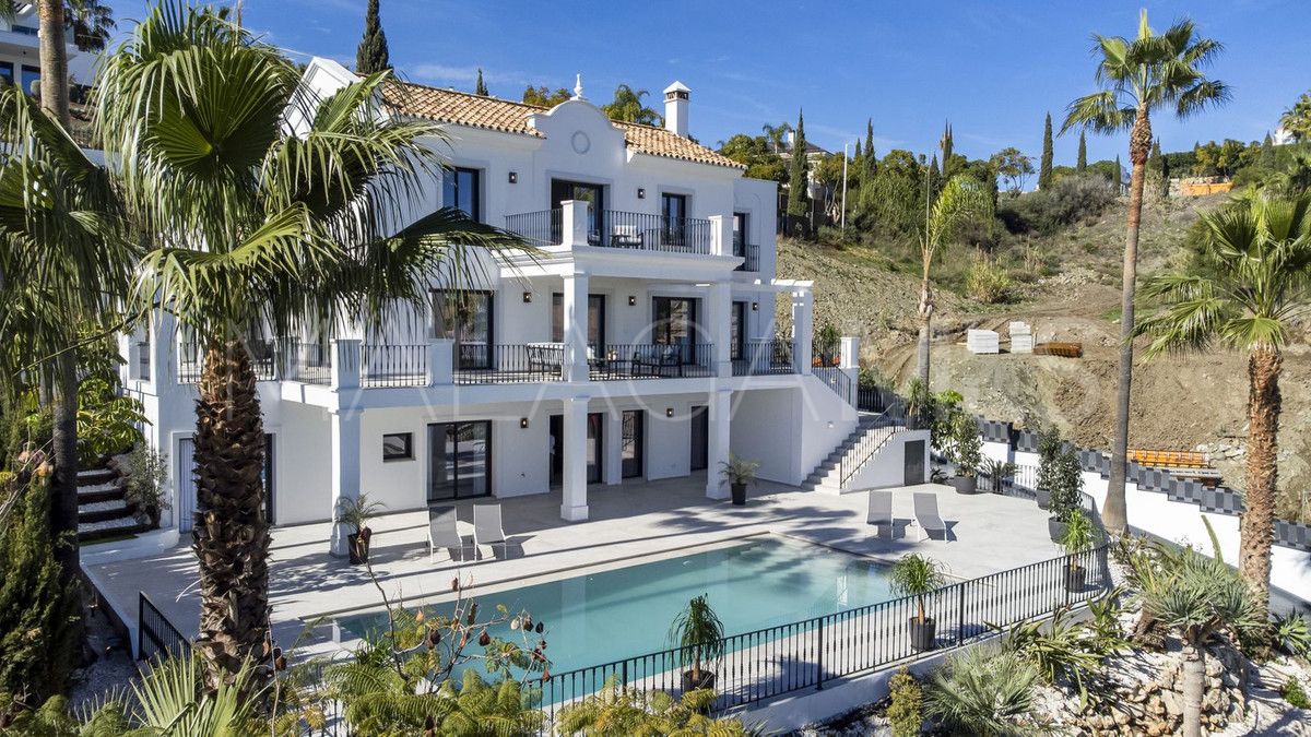 Villa a la venta with 5 bedrooms in Marbella Ciudad