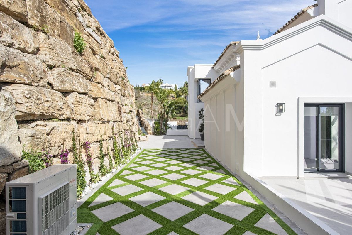 Villa a la venta with 5 bedrooms in Marbella Ciudad