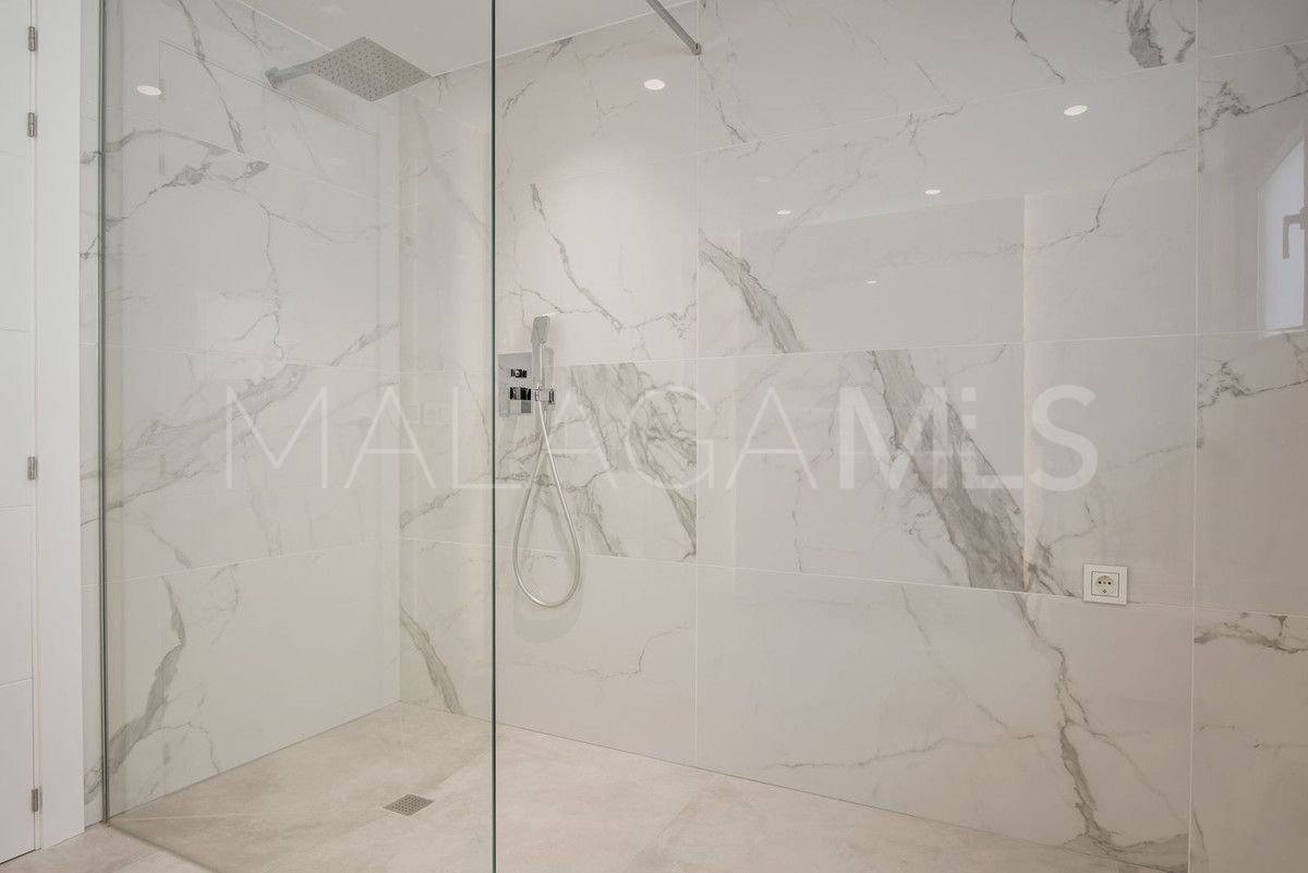 Villa a la venta with 5 bedrooms in Marbella Ciudad