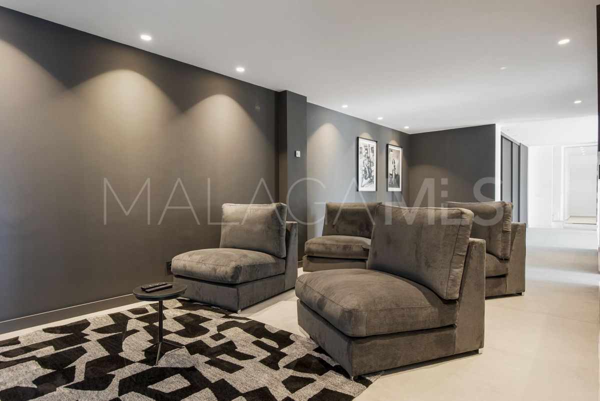 Villa a la venta with 5 bedrooms in Marbella Ciudad