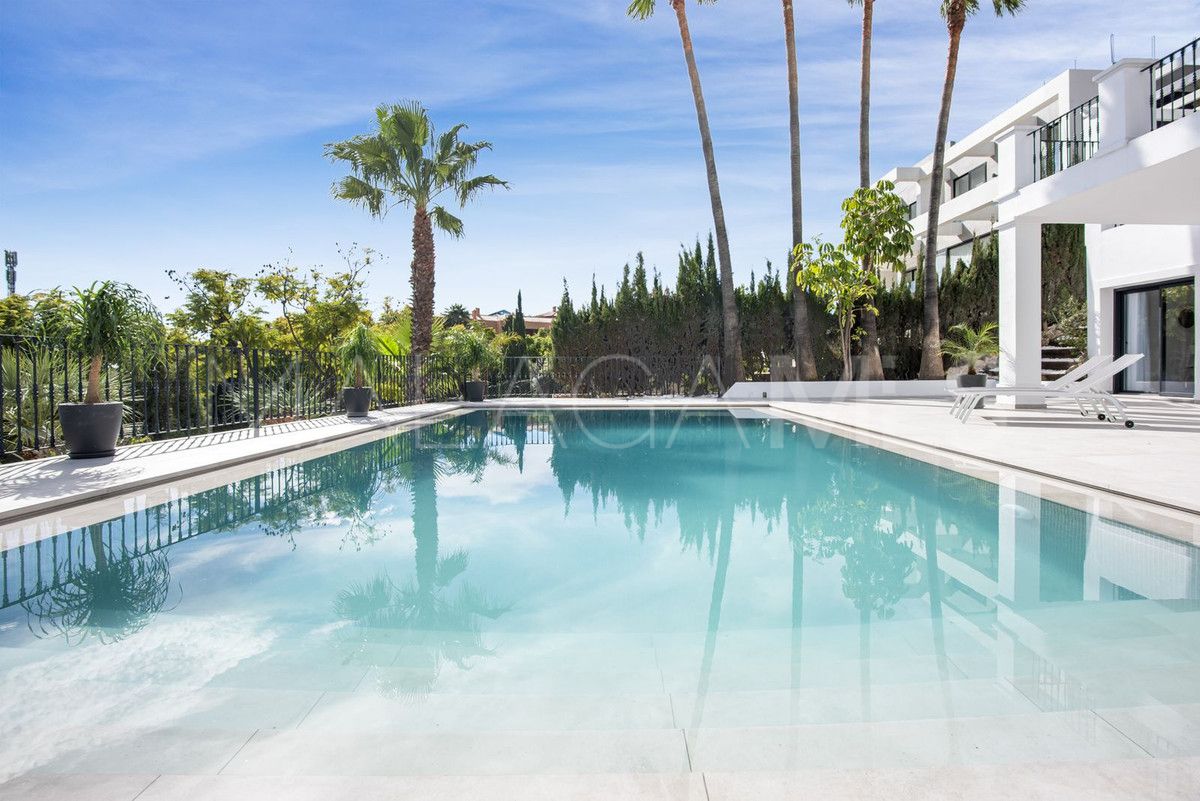 Villa a la venta with 5 bedrooms in Marbella Ciudad