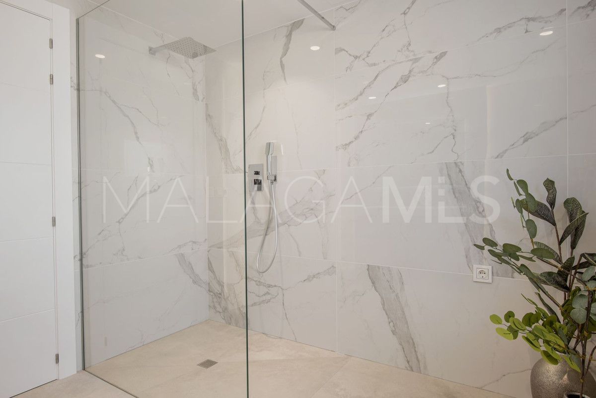 Villa a la venta with 5 bedrooms in Marbella Ciudad