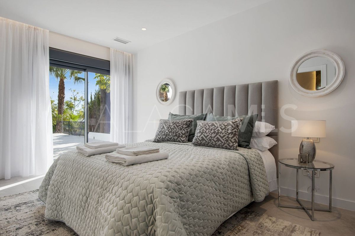 Villa a la venta with 5 bedrooms in Marbella Ciudad