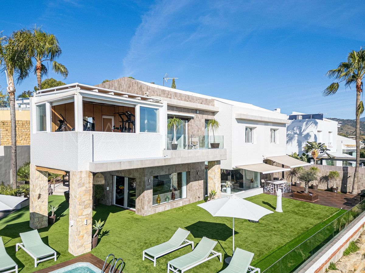 Villa for sale in Marbella City