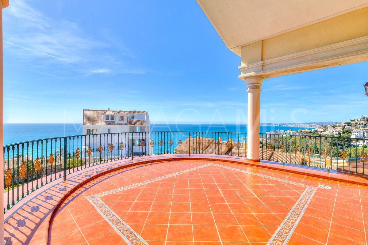 Villa for sale in Benalmadena Costa