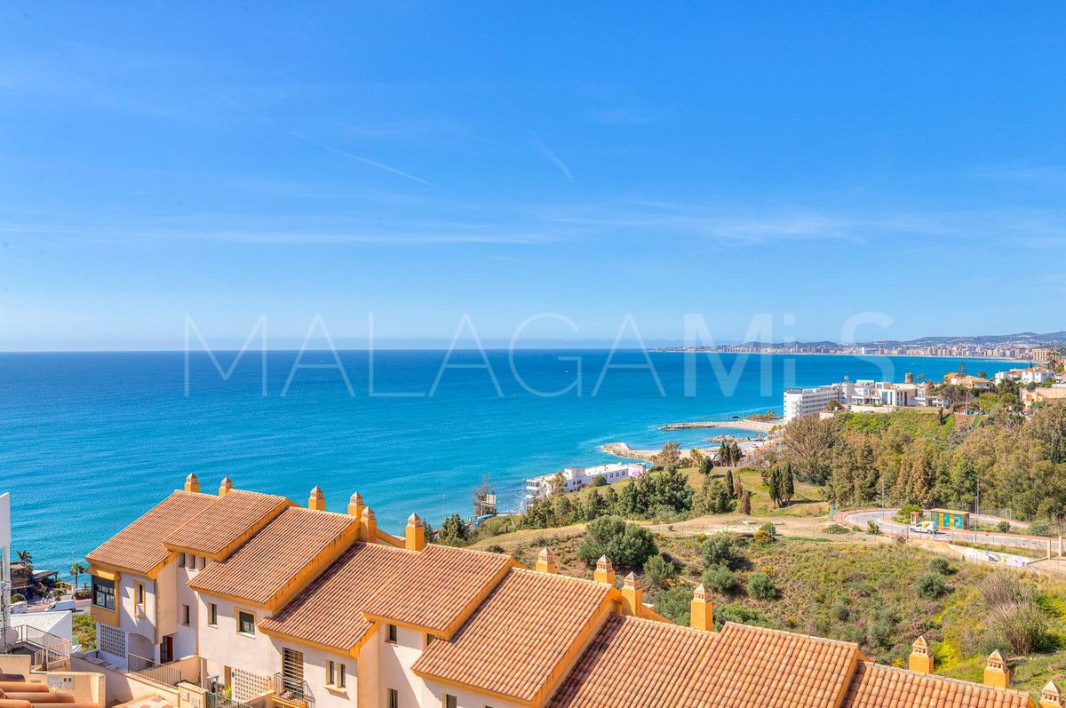 Se vende villa de 8 bedrooms in Benalmadena Costa