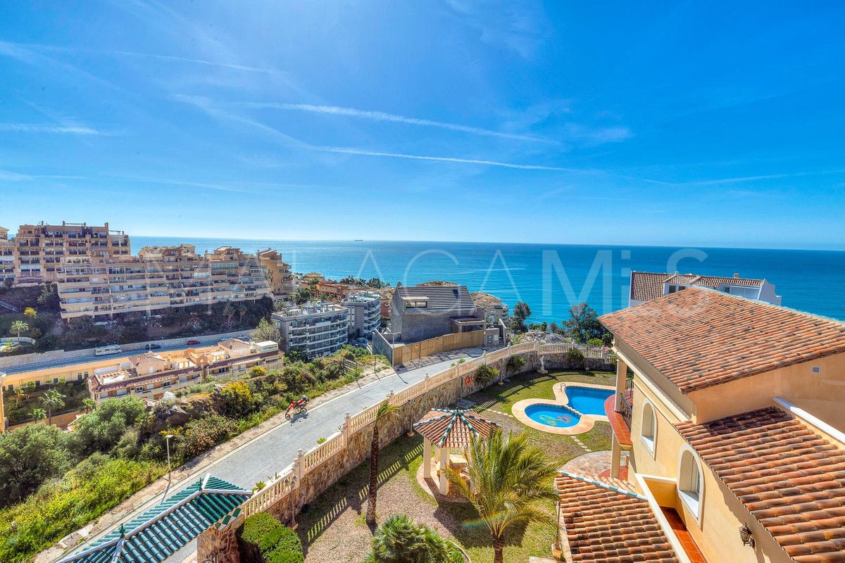 For sale villa with 8 bedrooms in Benalmadena Costa