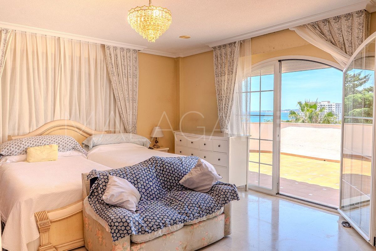 Villa for sale in Torrequebrada