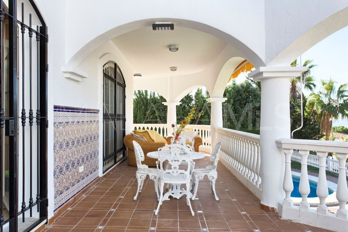 Villa for sale in Torrequebrada