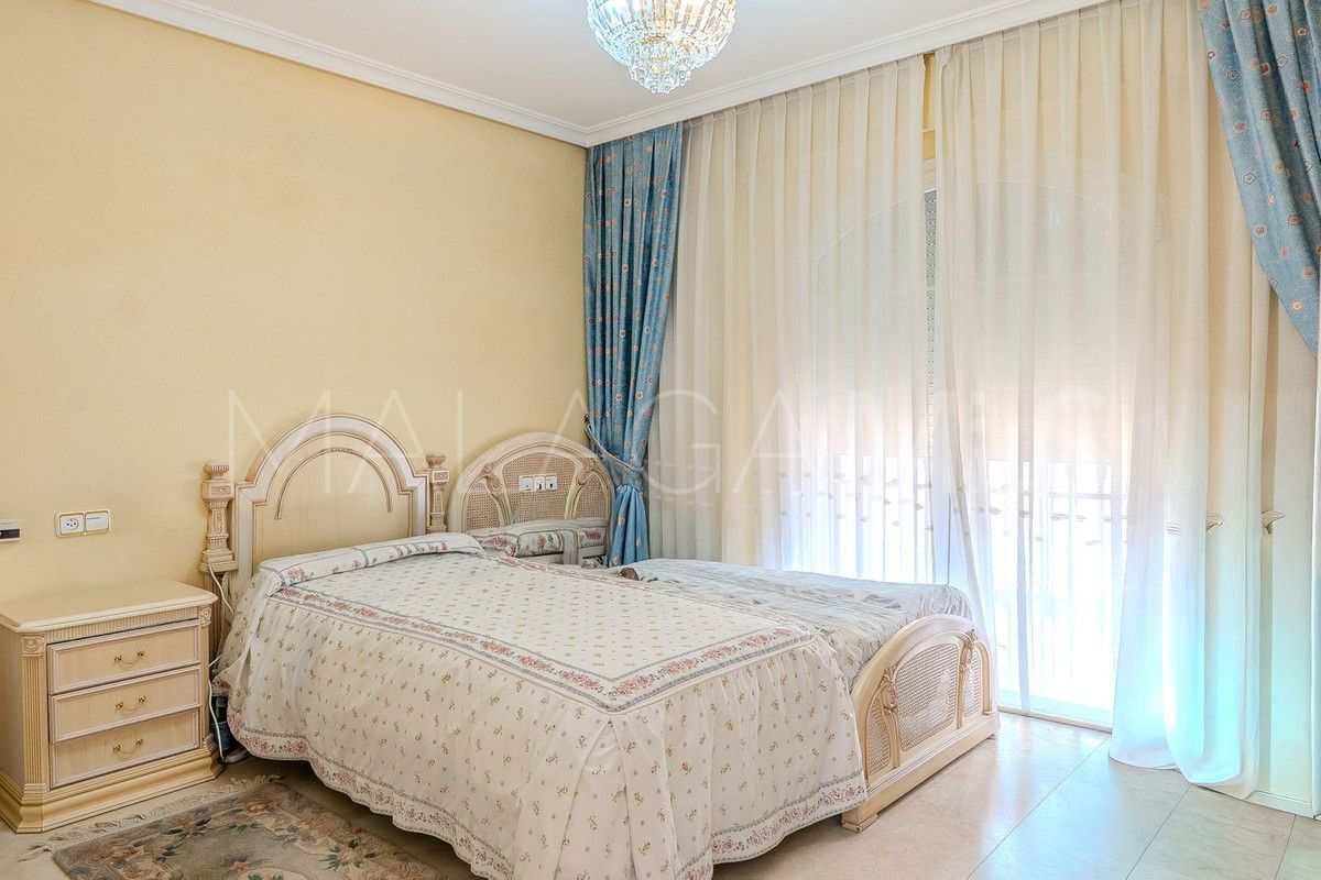 Villa for sale in Torrequebrada