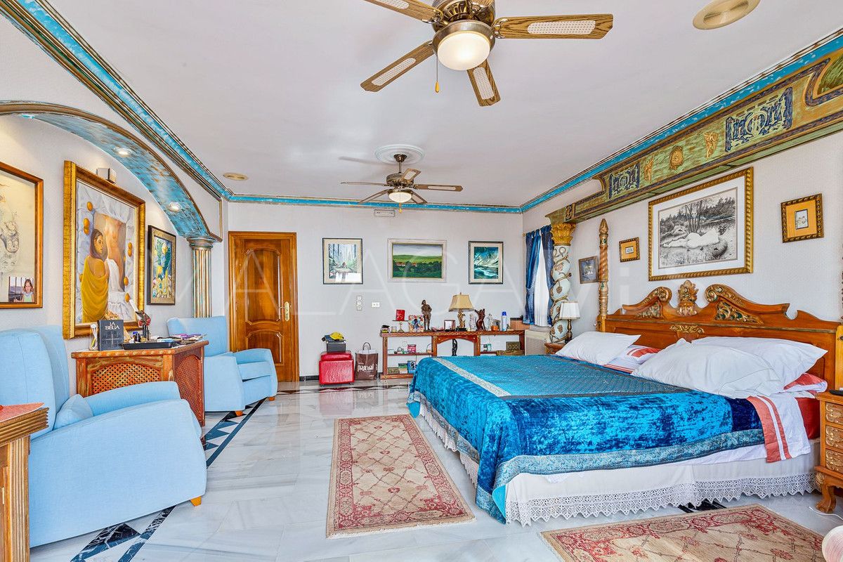 Villa for sale in Benalmadena Costa