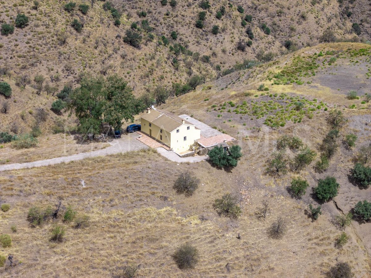 Villa for sale in Casabermeja