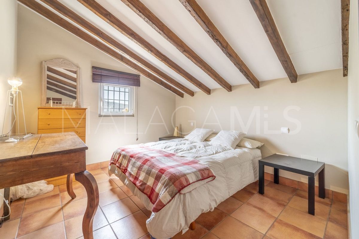 Villa for sale in Casabermeja