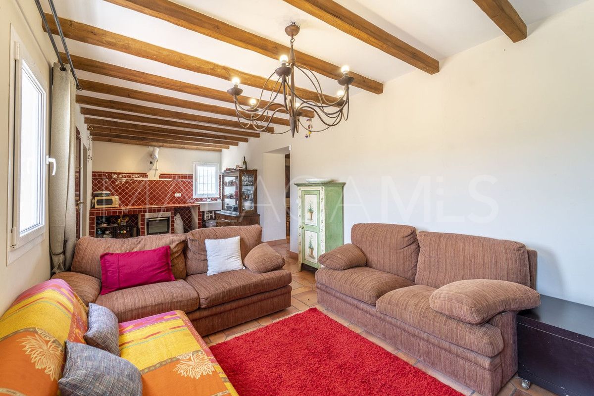 Villa for sale in Casabermeja