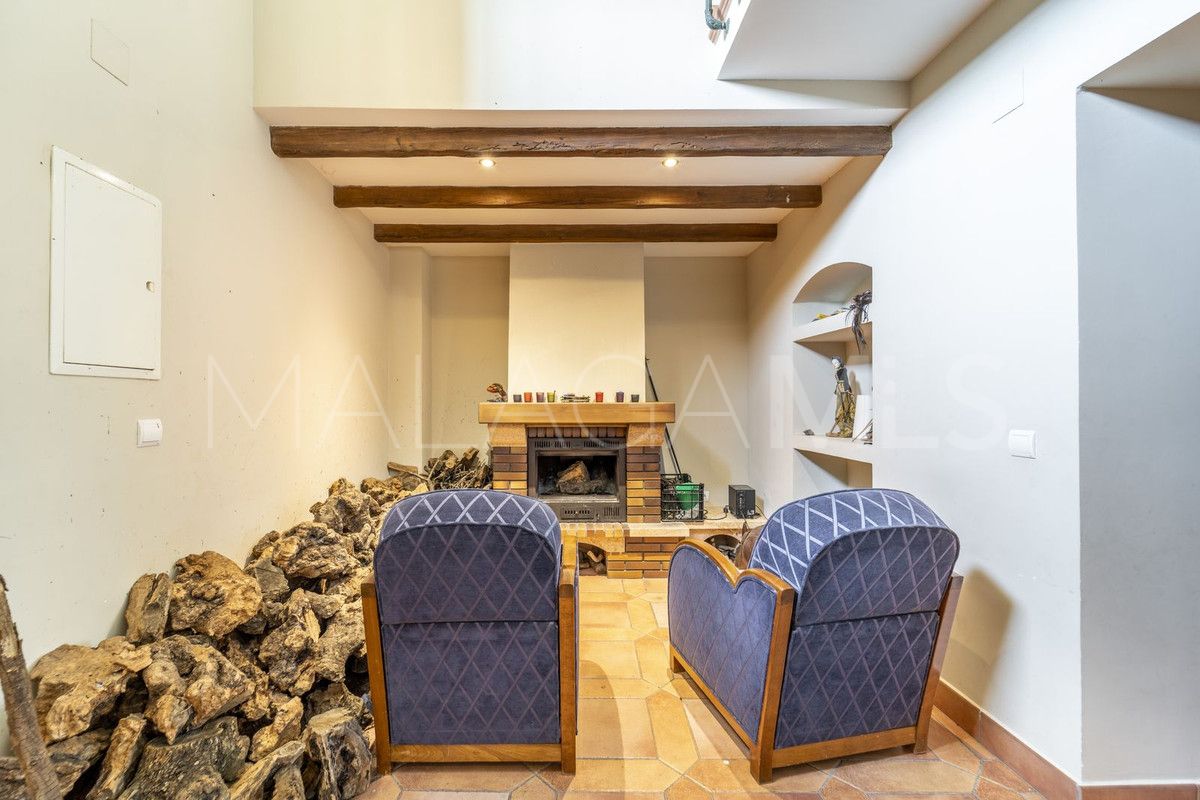 Villa for sale in Casabermeja