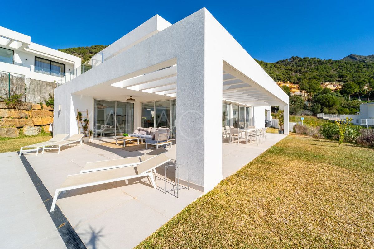 Villa for sale in Mijas