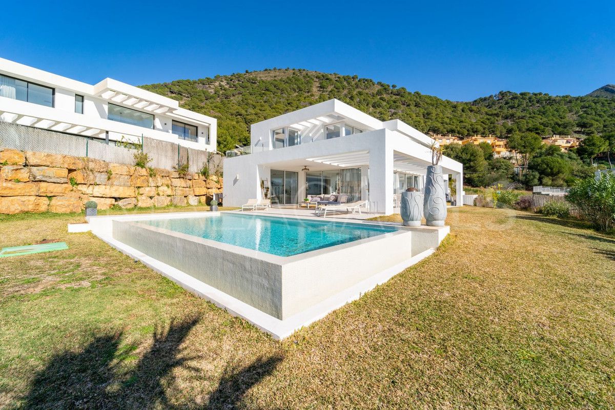 Villa for sale in Mijas