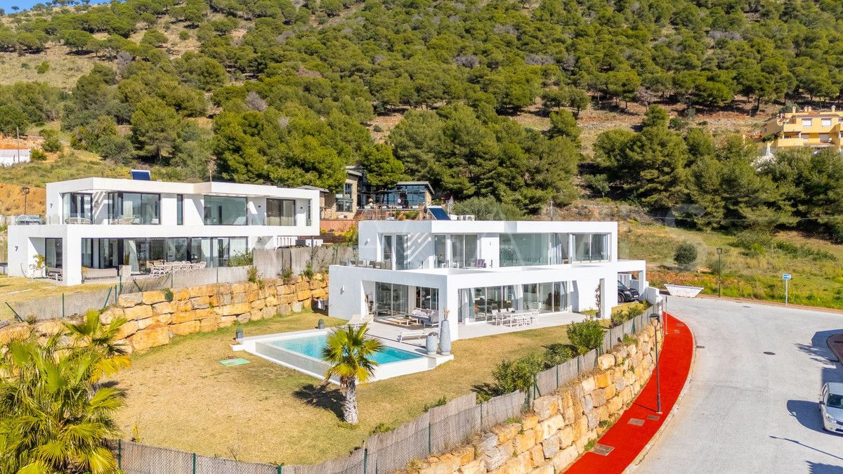 Villa for sale in Mijas