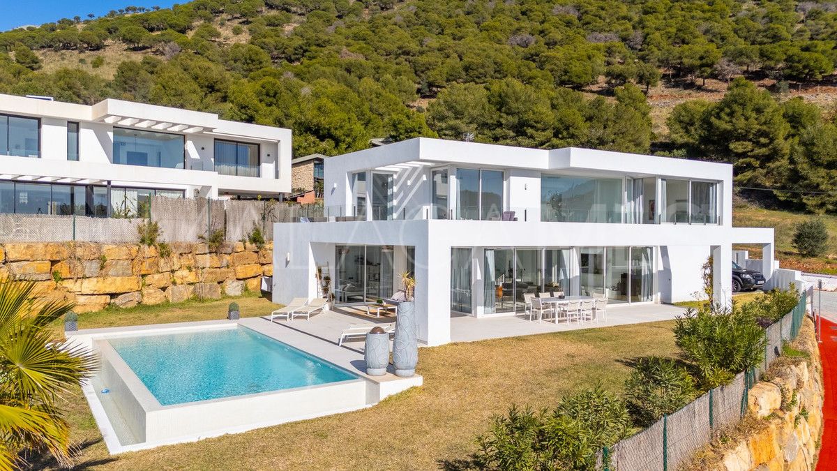 Villa for sale in Mijas