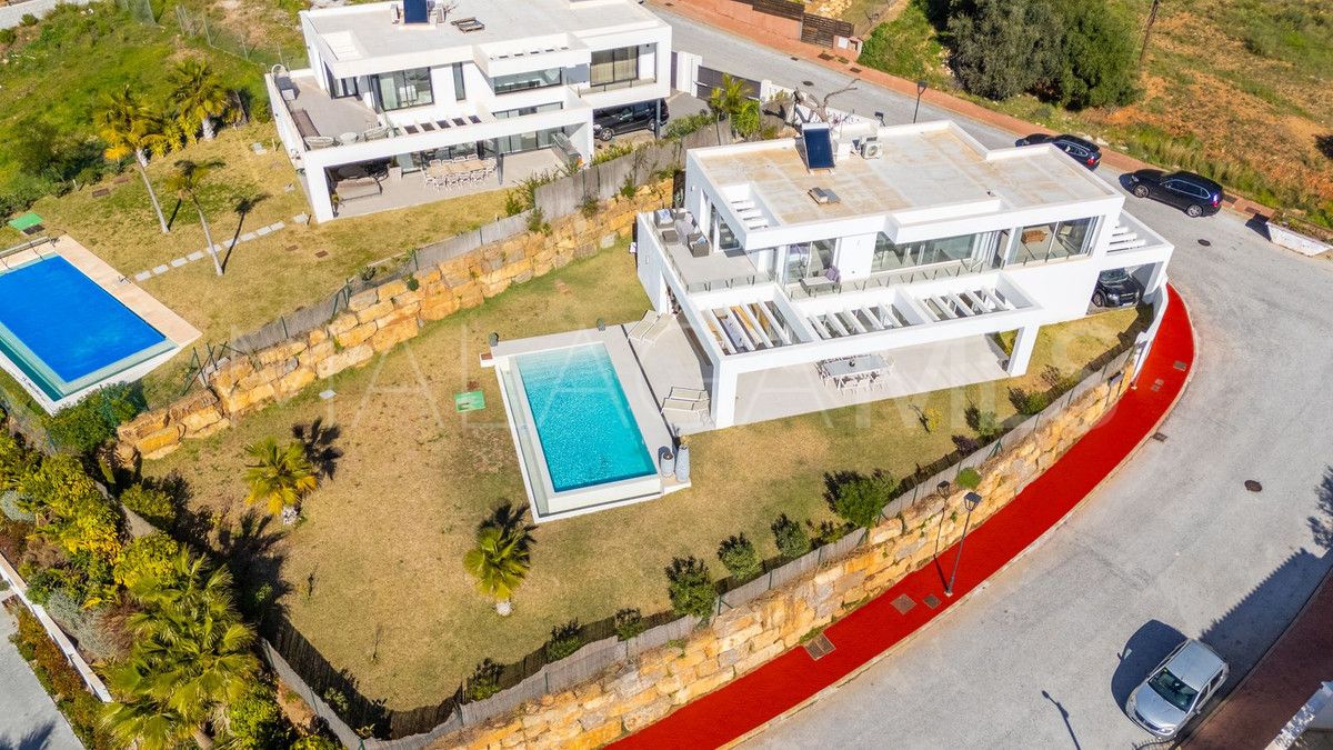 Villa for sale in Mijas