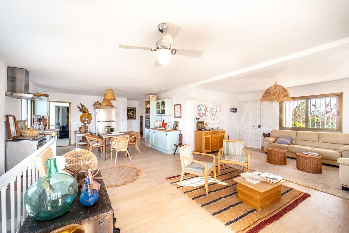 Villa for sale in Viñuela