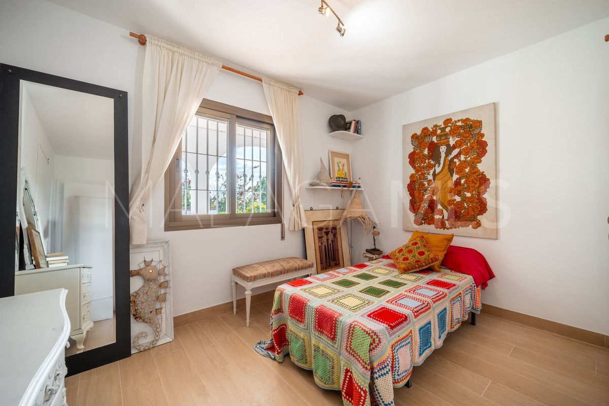 Villa for sale in Viñuela
