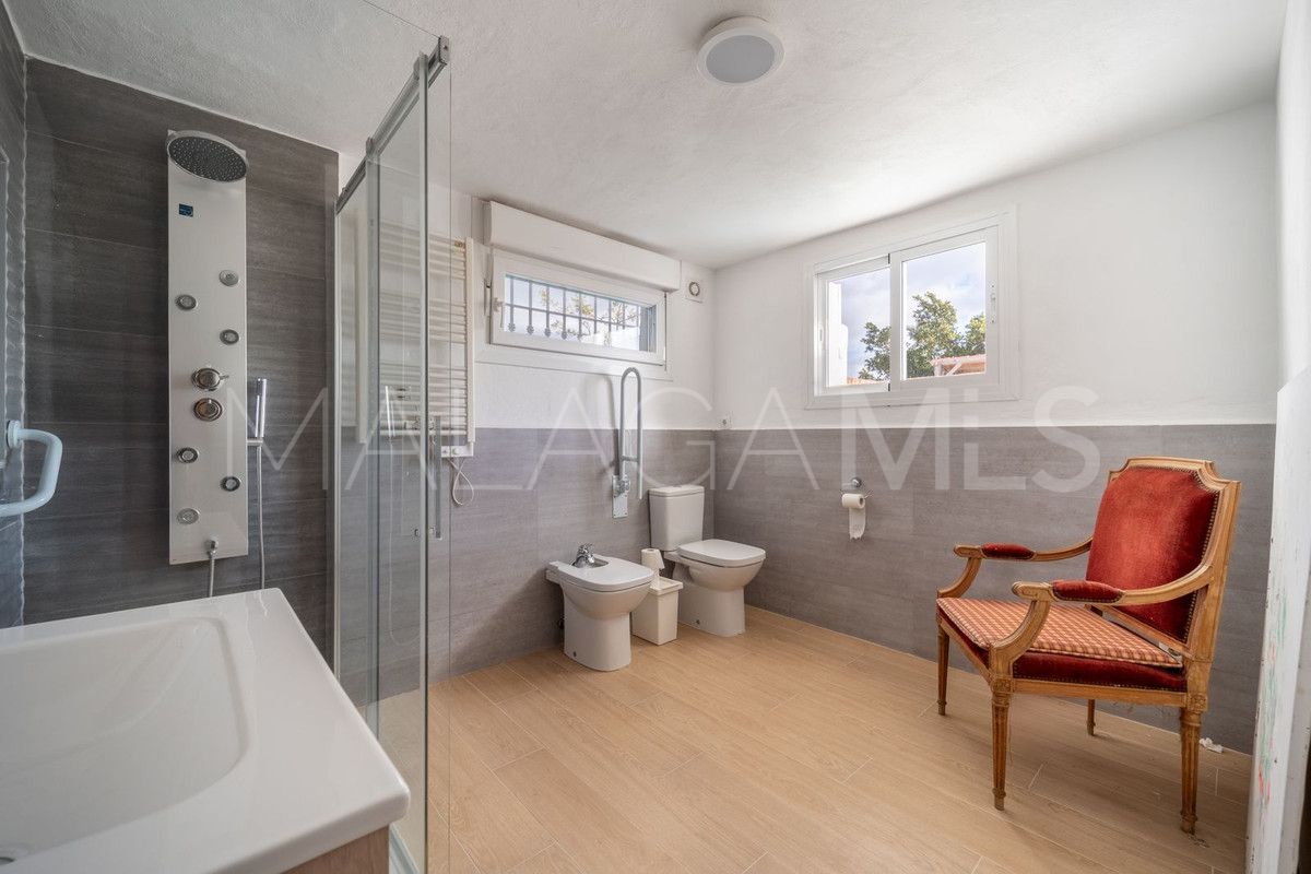 Villa for sale in Viñuela